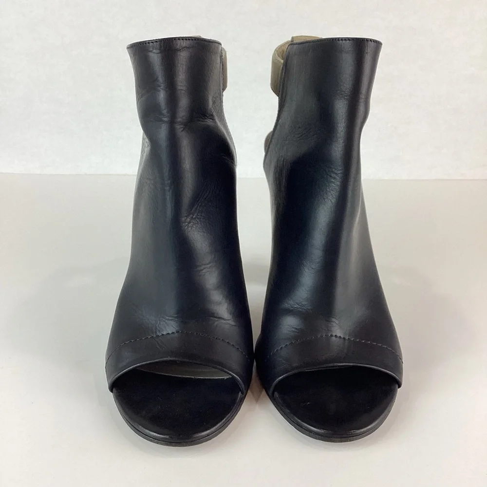 Vince Addison Peep Toe Black Leather Bootie | 8